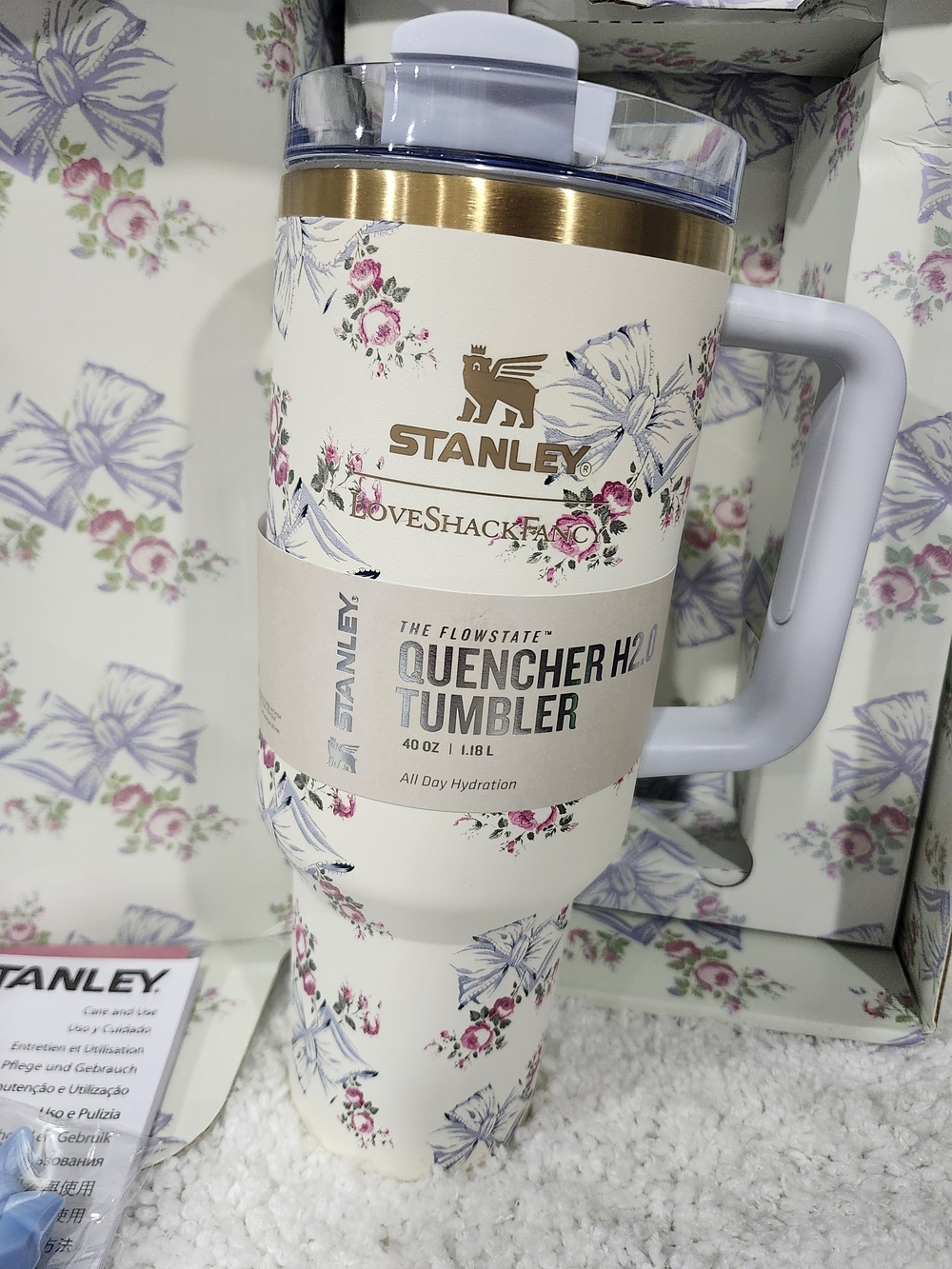 ✨ Stanley x LoveShackFancy Quencher H2.0 Tumbler – 40 oz ✨ - Picture 1 of 5